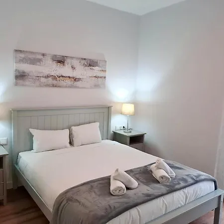 Amazing Bright And Recently Remodeled * Валенсия